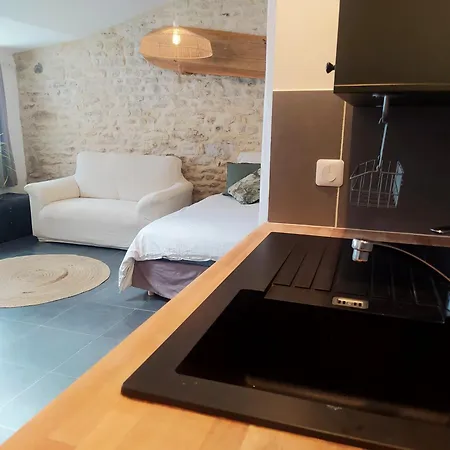 De Charme Proche De La Apartment *